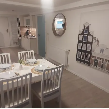 Apartment Ruhige, Zentrale Einliegerwohnung Im Kurpark *